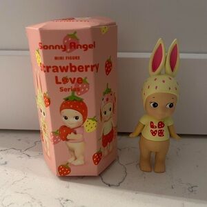 Sonny Angel Strawberry Love Bunny